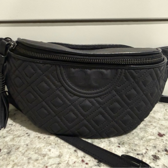 Tory Burch Handbags - Tory Burch Black Quilted Crossbody Bag